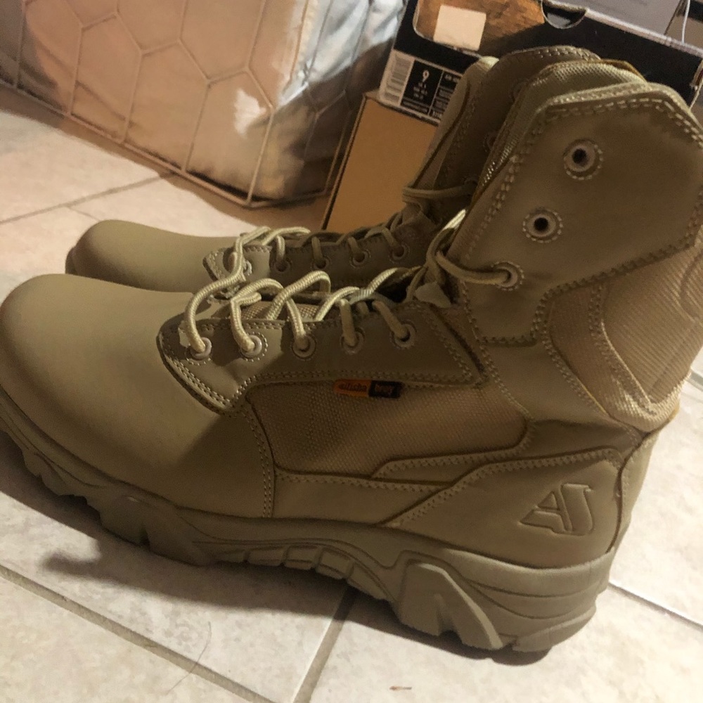 Tan Ailisha Broy army combat boots men’s size 11 - Picture 2 of 6